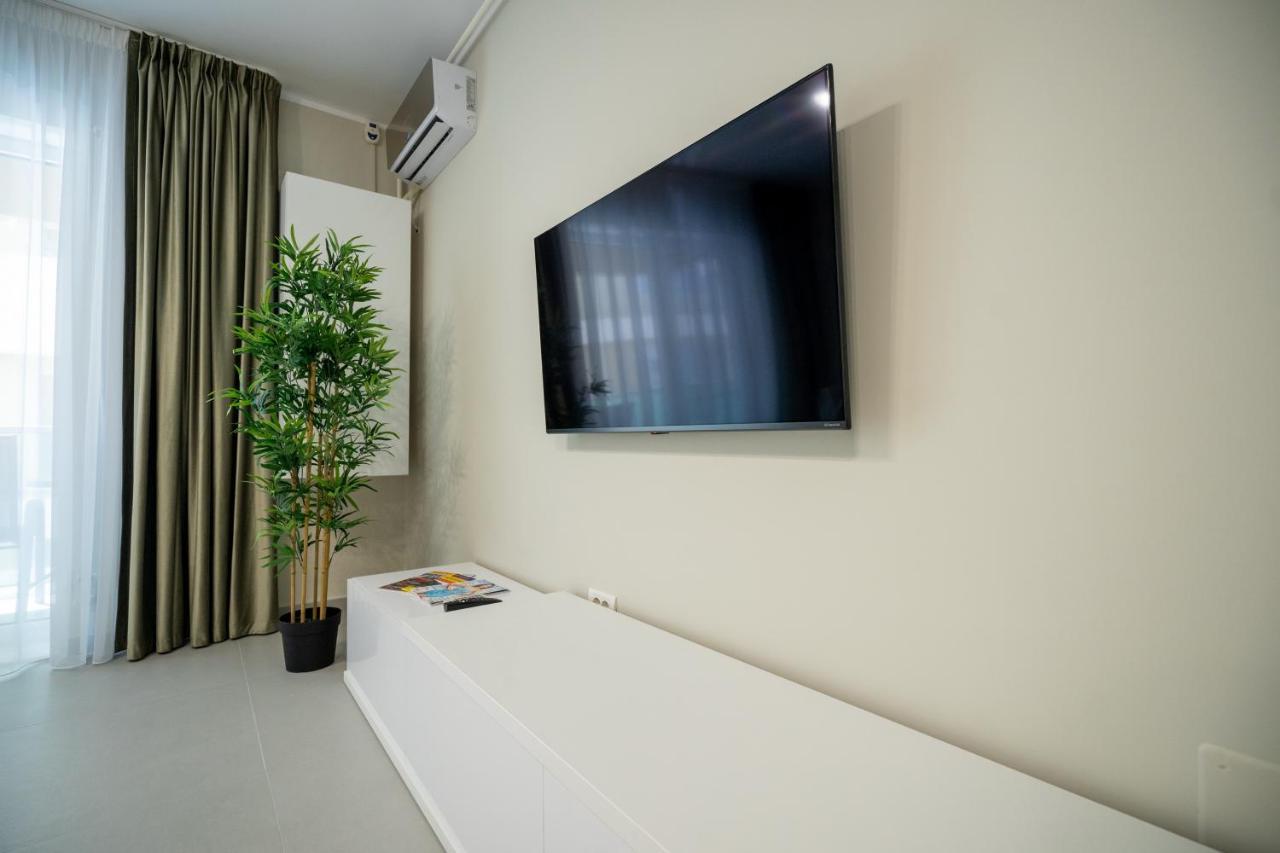 Moonlight Mamaia Apartments Exterior foto